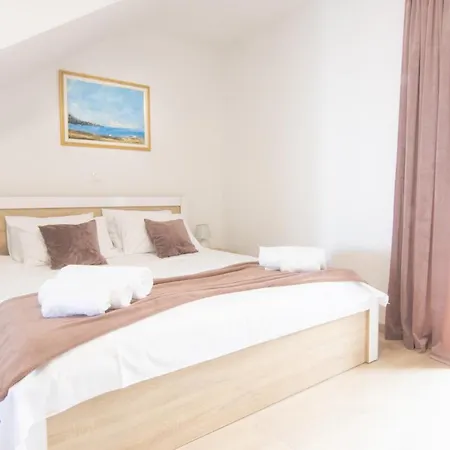 Crystal Apartman