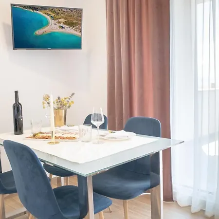 Apartment Crystal